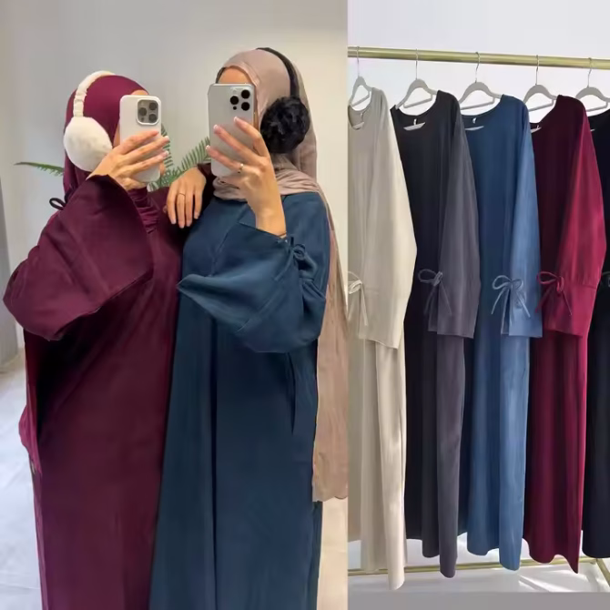 Abaya à petit nœud